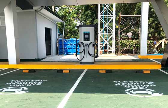 Safe charging of electric vehicles